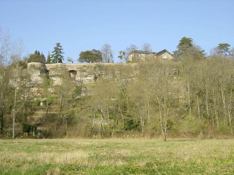 La Villa Bloch en haut de la falaise